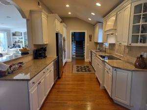 painting contractor Fairfield, CT before and after photo 1640626777371_Painted_4